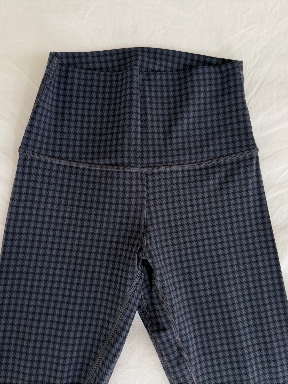 Lululemon Houndstooth Align Leggings - Picture 2 of 3
